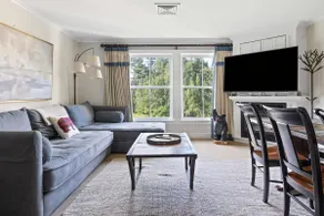 Charming 2-Bedroom Ski-In/Ski-Out at Jackson Gore - Image 3