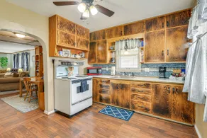 Dtwn Belleville Home w/ Yard < 1 Mi to High Banks - Image 3