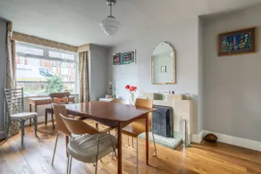 Lovely Stylish House in Cambridge - Garden - Image 2