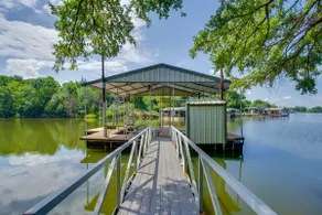 Waterfront Lake Bridgeport Home w/ Private Dock - Image 2