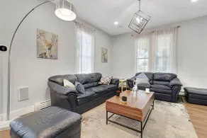 4BR Home | Walk Downtown Rutland + Trails - Image 2