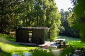 Luxury Mirror Home In Byron Bay - Image 2