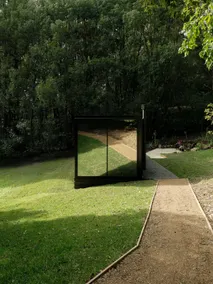 Luxury Mirror Home In Byron Bay - Image 2