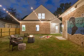 Sleeps 12 Shuffleboard Fire Pit Near Beale St - Image 2