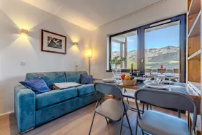 Val Thorens, south-facing apartment, hyper center, ski-in ski-out - Image 4