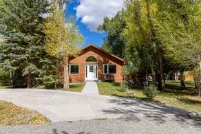 Hot Tub, Game Room, Mtn Views Near Ski & River - Image 2