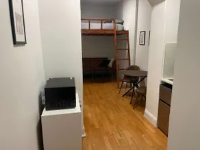 Renovated Studio in Union Square - Image 5