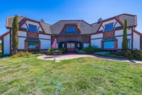 Vineyard Inn 4BR ensuites-VIEWS! - Image 2