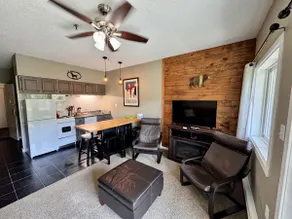 1 Bedroom Gorgeous Mountain View at The Lodge! - Image 5