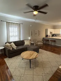 Magnolia Bungalow by the park - Image 3