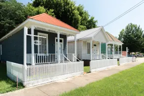 Sky Cottage near Downtown - Image 4