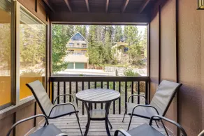 Walk to Mammoth Village: Chic Mountain Suite 101 - Image 3