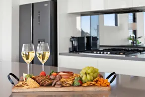 Shellharbour Seaview Luxury Escape - Image 5