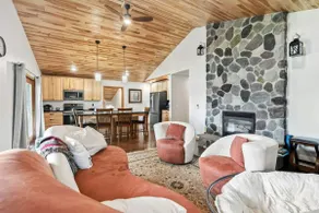 Lakefront Getaway on Windfall Lake - Image 2