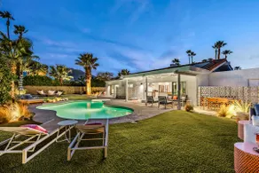 Kaptur Palms - Image 3