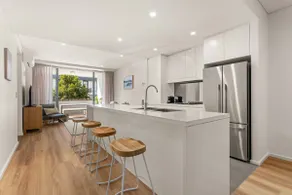 150m to Surf Beach – Book 3 nights, pay for 2! - Image 3
