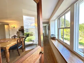 Charming Cosy 3 Bedroom Cottage - Loch Views - Image 3