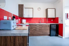 Fern Bank - 5 Bedroom House - Horton - Image 3