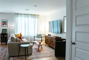 Modern Luxury 3BR Home| Clean & Comfortable Stay - Image 2