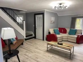 N Lake Ontario 3BR Home Near Beach Seabreeze - Image 2