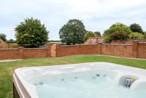 The Talbot – Exclusive Home with Hot Tub - Image 5