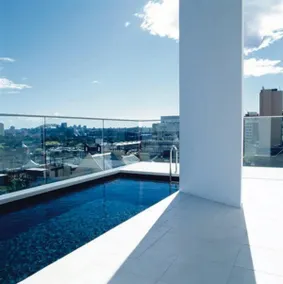 Skyline Luxury Retreat - Image 3