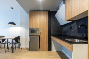 Adapted 1-bedroom apartment - Image 4