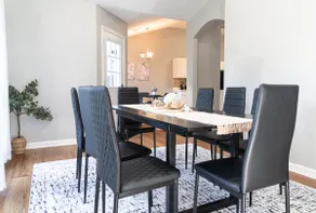 Spacious Vaulted 4BR Family Home Near Mall of GA Sleeps 12 - Image 2