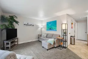 Central Location, Cozy Furnished Apartment #4. - Image 4
