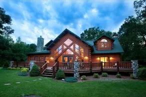 Wolf Lodge 50 Minutes North of Downtown Wisconsin - Image 2