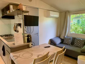 The Unmissable - Sleeps 6 - A/C - Terrace - Image 2