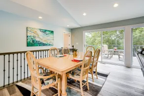4 Mi to Dtwn: Ohio River Valley Home w/ Deck! - Image 5