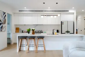 Prestige 4-Bed Luxury Home in Ashburton - Image 3