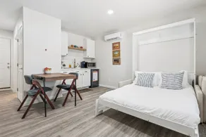 Cozy Studio Retreat | Private Bath & Kitchenette - Image 4
