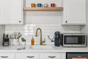 Cozy Studio Retreat | Private Bath & Kitchenette - Image 5