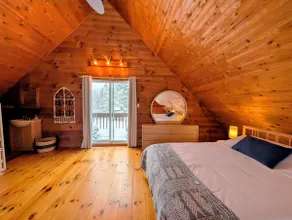 L'Auberge des Collines Full Guest Suite - Image 2