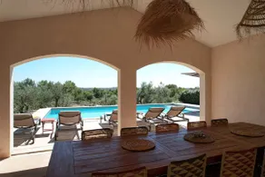 Villa på landet med udsigt over Alpilles. - Image 2