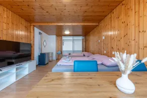 Apartment with Lake Thun View, 20min to Interlaken - Image 5