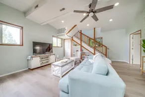 < 1 Mi to Lake Washington: Peaceful Apt in Kenmore - Image 4