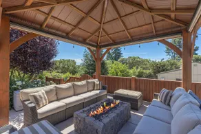 Sweet Haven Countryside Retreat, Saltwater Pool - Image 3