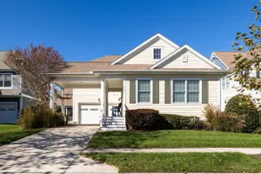 Bayside Home w/ Pool, Golf & Beach Shuttle - Image 2