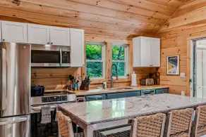 Highland Cabin above Woodstock Village, Pets Welco - Image 3