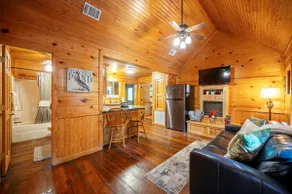 Sunset Ridge Cozy Cabin for 6 - Image 3