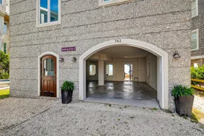 Beachfront 3 Bed, 3.5 Bath - Unobstructed Ocean Vi - Image 4