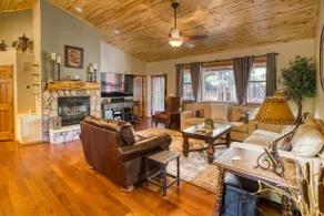 Maple Ridge Retreat in Torreon - Image 5