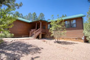 Maple Ridge Retreat in Torreon - Image 2