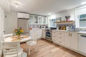 Walkable Apt w/ Off-Street Parking in Cheesman! - Image 2