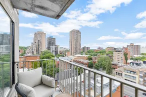 Downtown Montreal Horizon Suite With Parking - Image 2