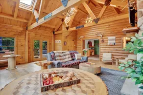 4BR Lakefront Haven w/ Hot Tub+Sauna+Games+FirePit - Image 2