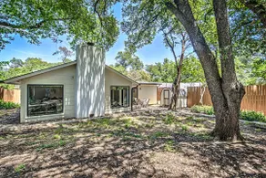 South Austin 4BR for 9 Near Greenbelt & SoCo - Image 3